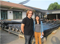 國外客戶參觀工廠并達成合作協(xié)議